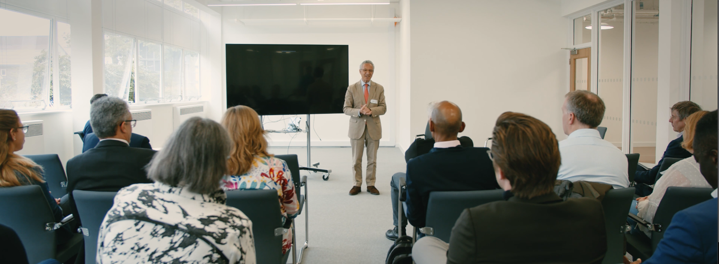 Dr Nick de Leon, delivering an RCA Executive Education course